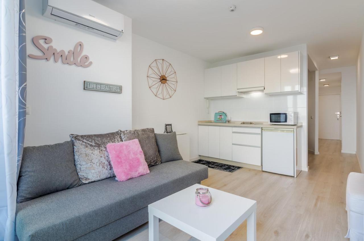 Roca Chica A Apartamento Adc Torremolinos Exteriör bild